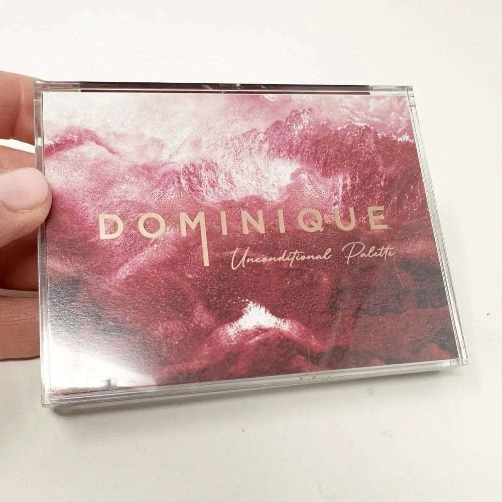 DOMINIQUE‎ UNCONDITIONAL PALETTE EYESHADOWS